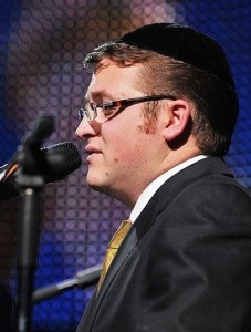 ברוך לוין בקליפ ללהיט הרדיו 'ופרצת' - 