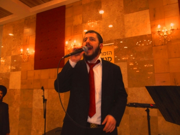 מנדי ג'ייקובס - דע מה למעלה ממך סינגל2013 - 