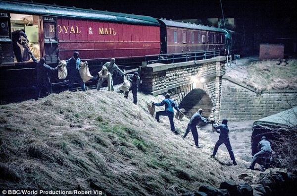 שוד הרכבת הגדולThe Great Train Robbery 2013   עונה 1 פרק 2   - 