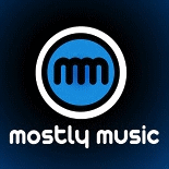 עוד להיט חסידי מתוך Mostly Music שבבורו פארק, ניו יורק. והפעם, שיר שמייח... :)   - 