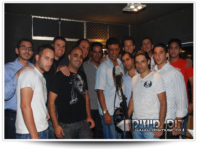 "אל תדאג גלעד" - צחי בר חן - 