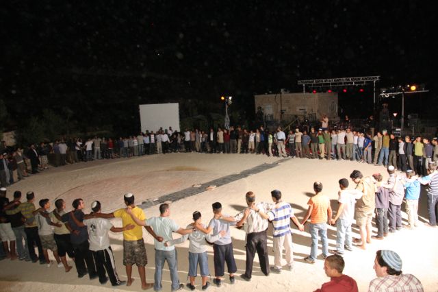 יונתן גודמן-הנה מה טוב - 