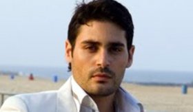 גד אלבז -Just a Prayer Away סינגלבאנגלית