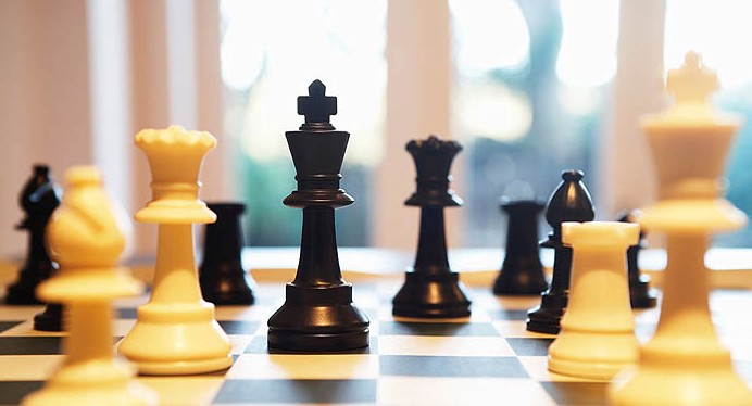 משחק שחמט החדיש ביותר בלעדי - 